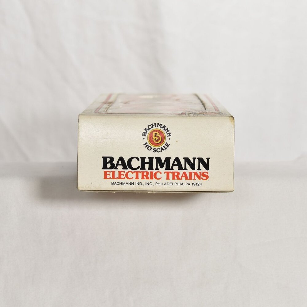 Bachmann HO Scale Southern Pacific 40' Boxcar SP 51187 Red Model Train - Picture 5 of 6